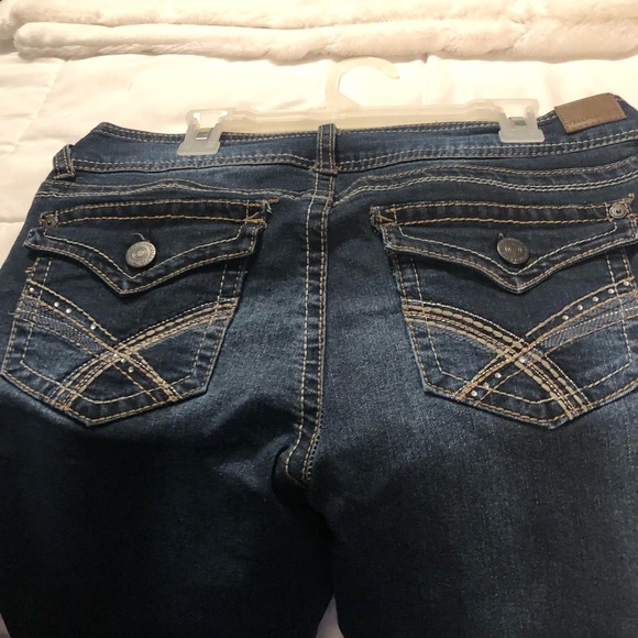 EUC Wallflower “ The Lucious Curvy Fit” Bootcut Jeans Indigo Denim Tint Finish - Picture 8 of 11